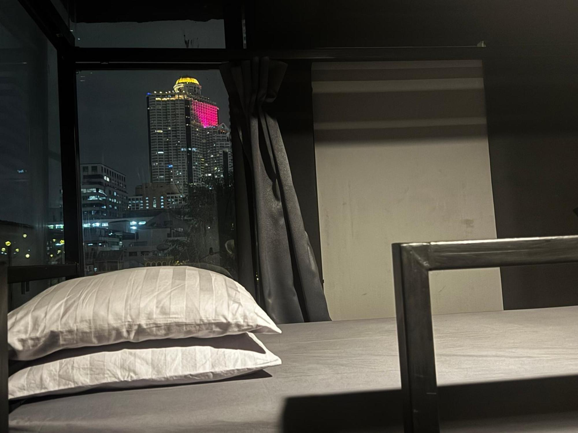 Stay At Pan Hostel Банкок Екстериор снимка