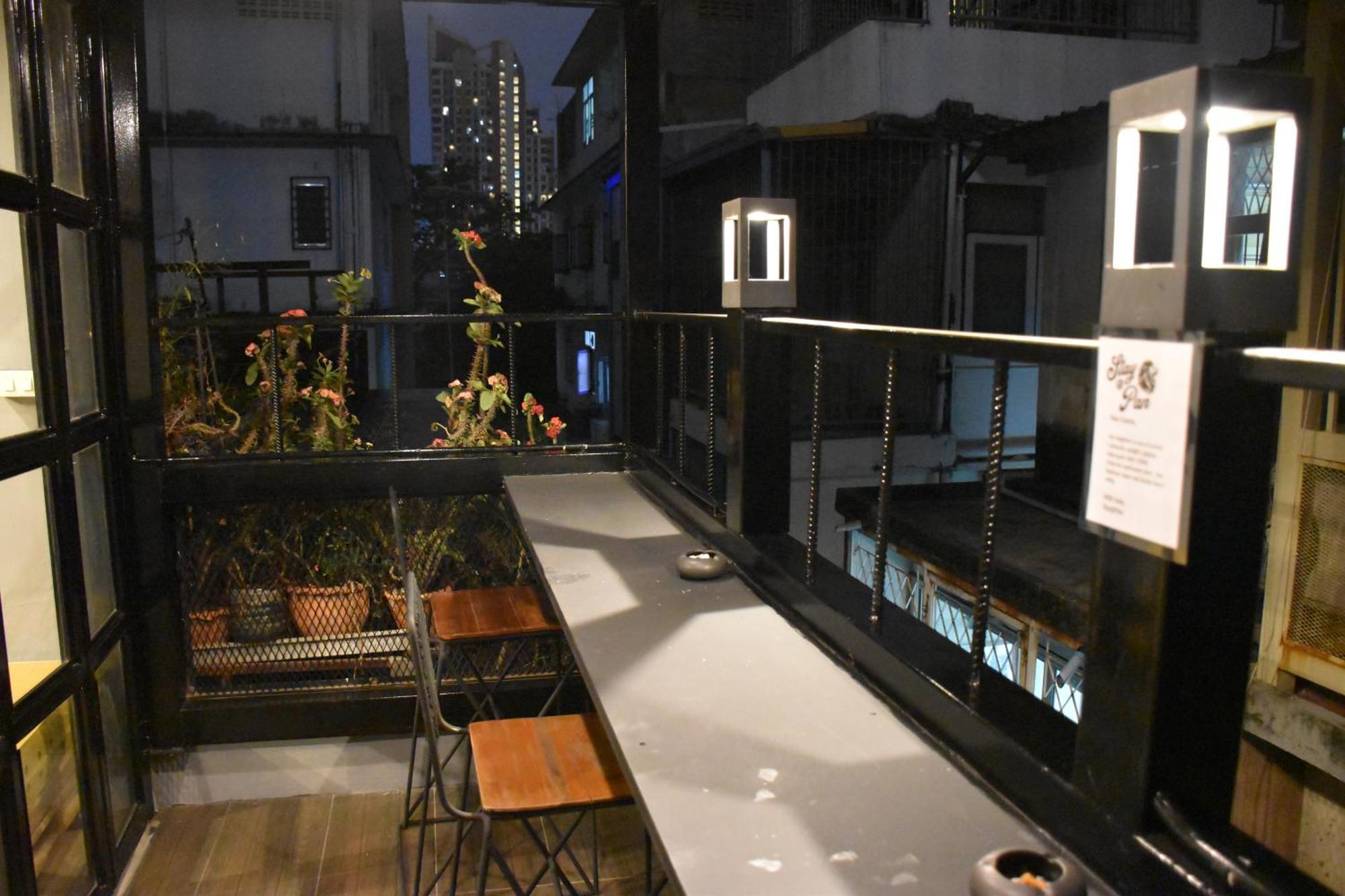 Stay At Pan Hostel Банкок Екстериор снимка